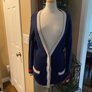 Adorable Knit sweater.